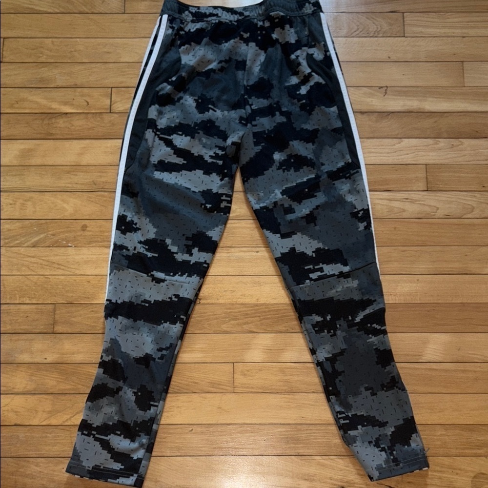 Adidas Black and Gray Sweatpants with Camo Design - Picture 4 of 7